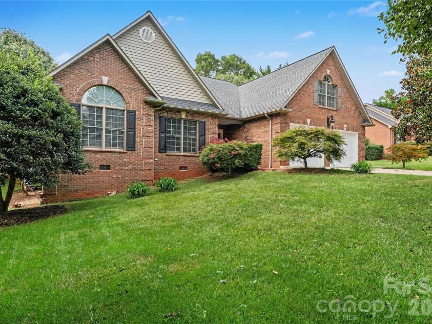 1085 Merrywood Drive, Newton, NC 28658.  MLS# CAR4424263, YatesRealty ID 51358. 
