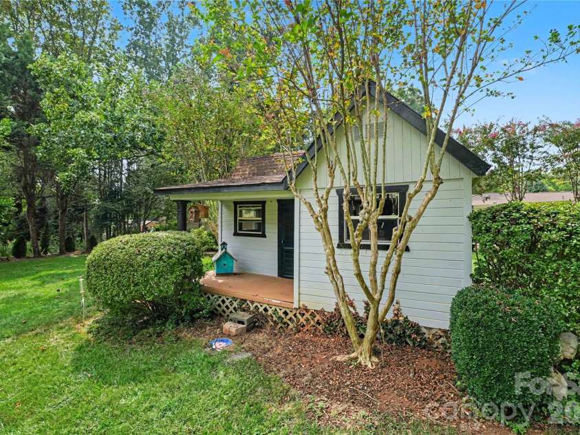 1085 Merrywood Drive, Newton, NC 28658.  MLS# CAR4424263, YatesRealty ID 51358. 