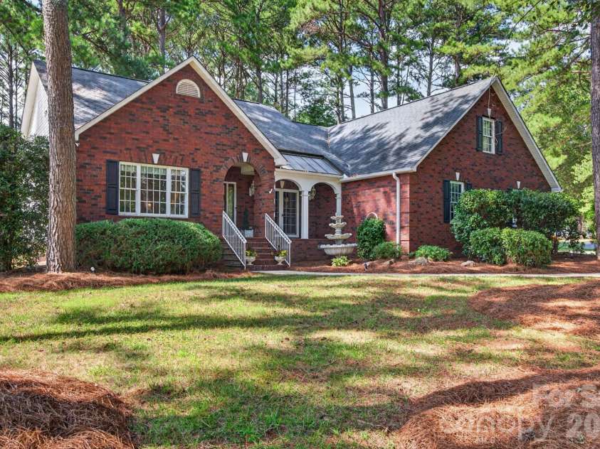 190 Bonaventure Drive, Salisbury, NC 28147.  MLS# CAR4425766, YatesRealty ID 51359. 