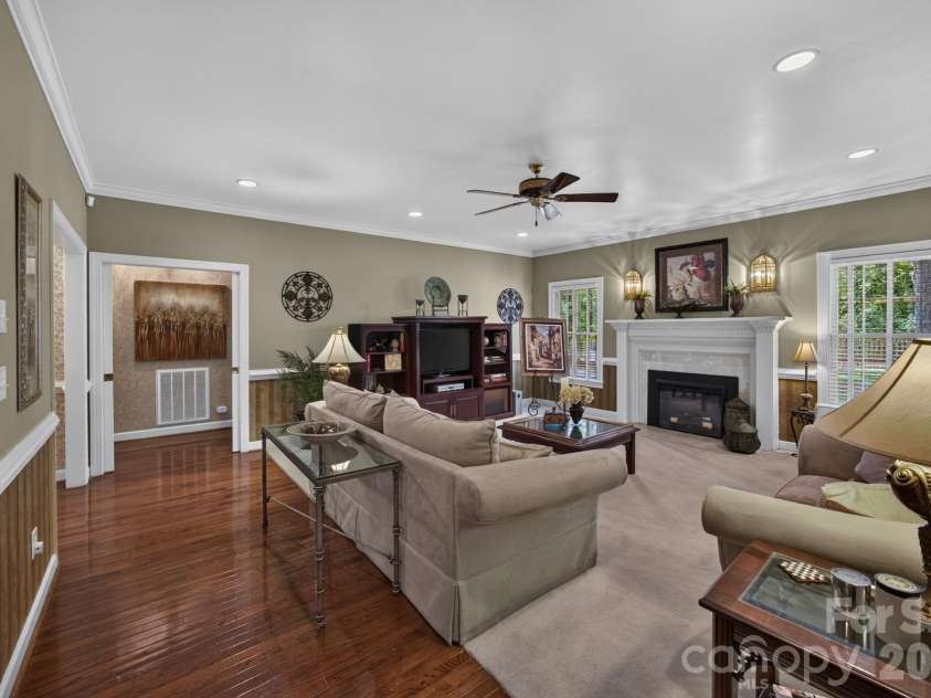 190 Bonaventure Drive, Salisbury, NC 28147.  MLS# CAR4425766, YatesRealty ID 51359. 