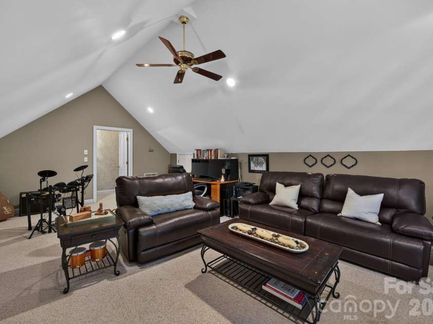 190 Bonaventure Drive, Salisbury, NC 28147.  MLS# CAR4425766, YatesRealty ID 51359. 