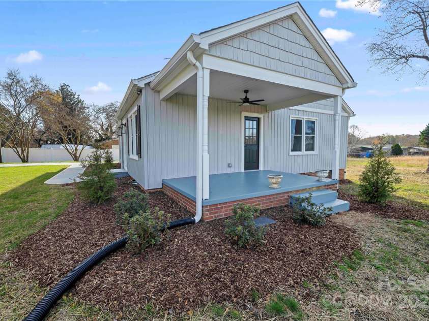 1816 Sulphur Springs Road, Shelby, NC 28152.  MLS# CAR4190451, YatesRealty ID 5136. Covered Side Porch