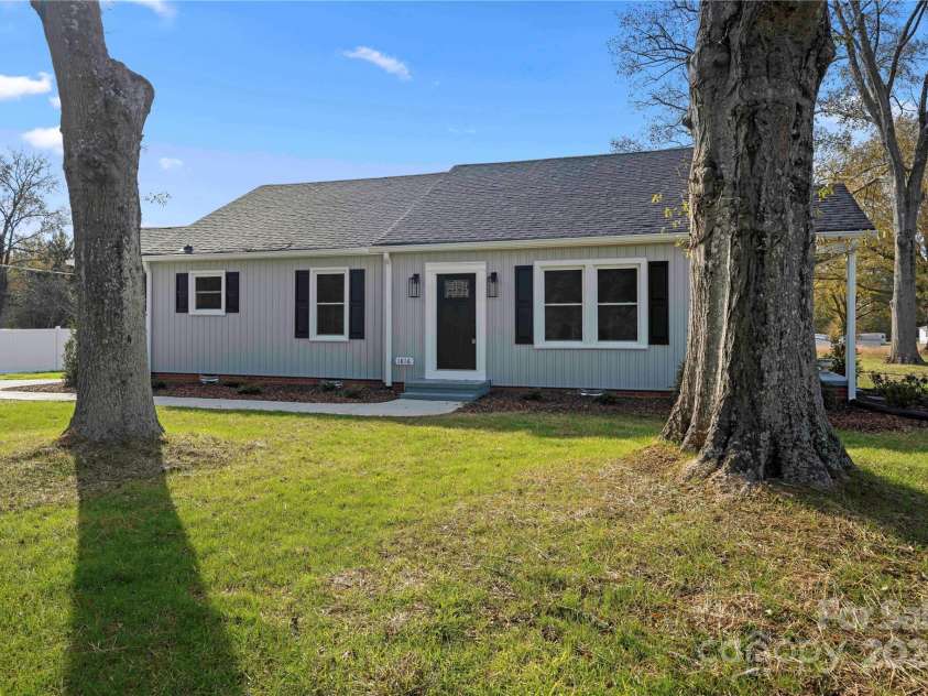 1816 Sulphur Springs Road, Shelby, NC 28152.  MLS# CAR4190451, YatesRealty ID 5136. Front