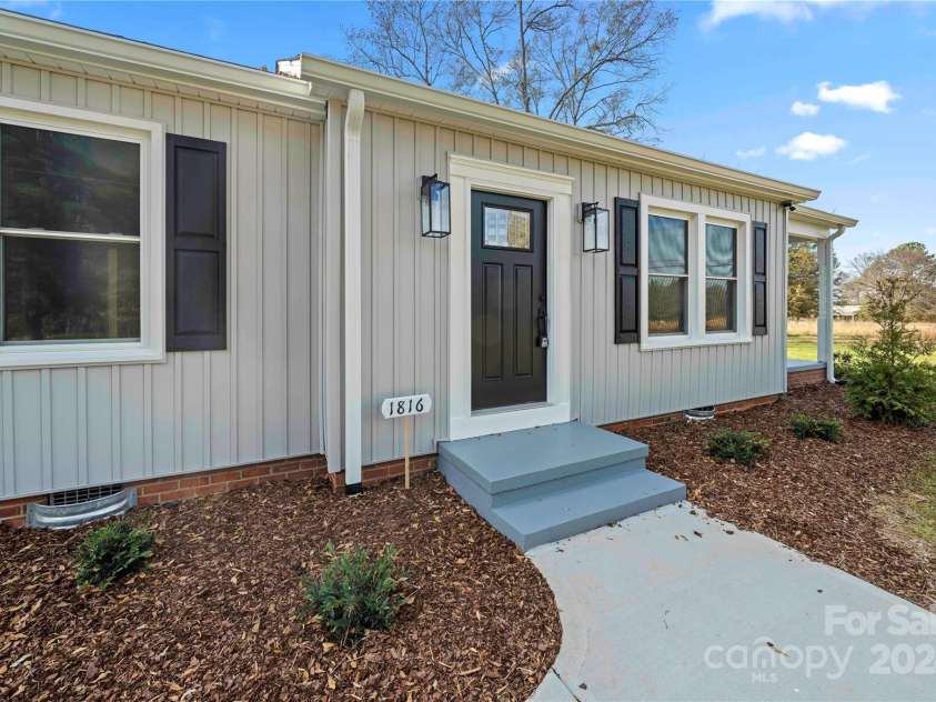1816 Sulphur Springs Road, Shelby, NC 28152.  MLS# CAR4190451, YatesRealty ID 5136. Front Entrance