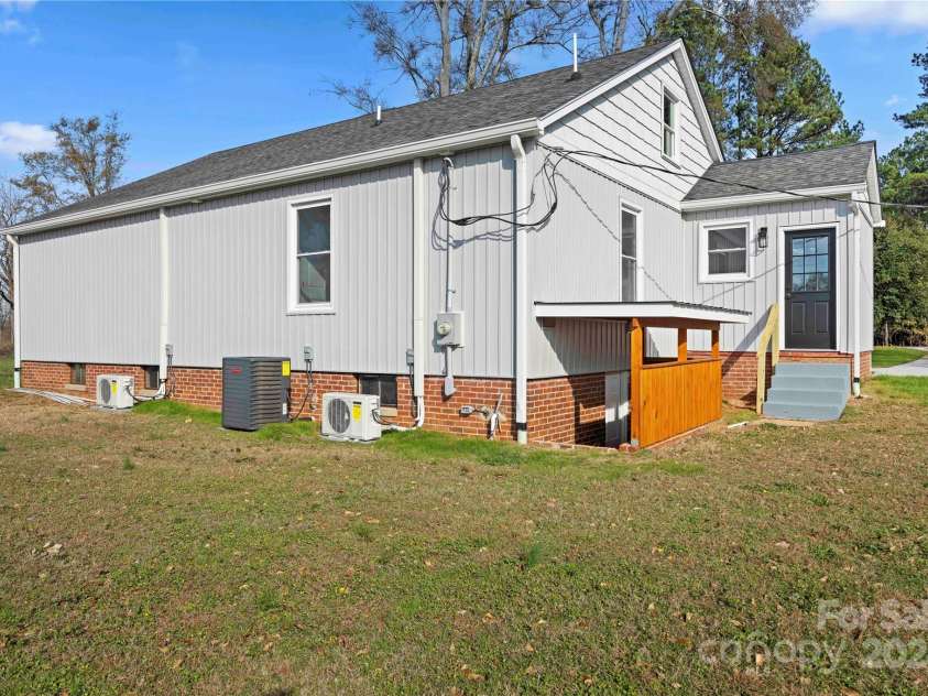 1816 Sulphur Springs Road, Shelby, NC 28152.  MLS# CAR4190451, YatesRealty ID 5136. Left Side & Rear