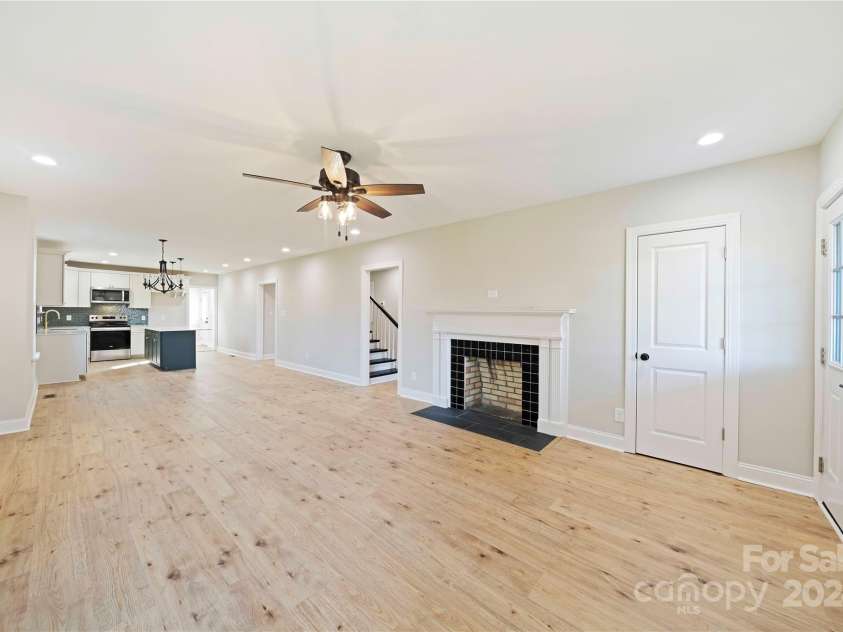 1816 Sulphur Springs Road, Shelby, NC 28152.  MLS# CAR4190451, YatesRealty ID 5136. Living Room