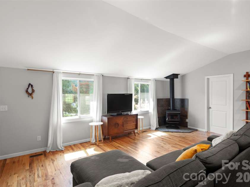 28 Long Cove Road, Candler, NC 28715.  MLS# CAR4425807, YatesRealty ID 51360. 