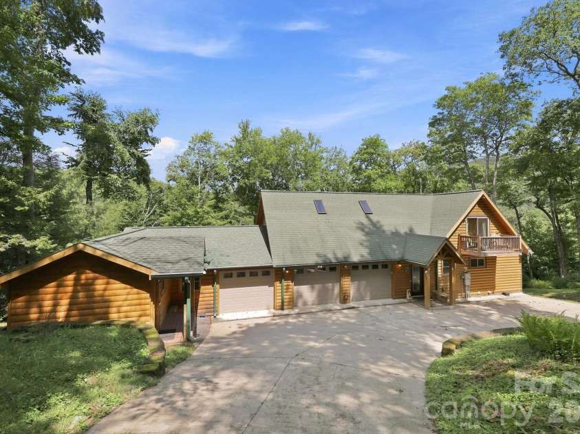 1055 Winter Star Loop, Burnsville, NC 28714.  MLS# CAR4424169, YatesRealty ID 51364. 