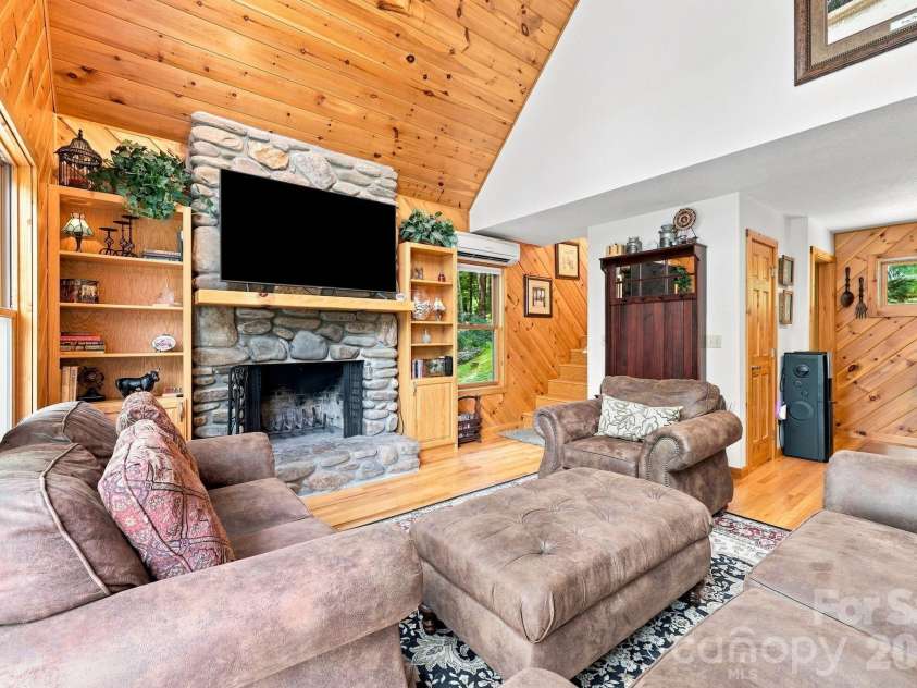 1055 Winter Star Loop, Burnsville, NC 28714.  MLS# CAR4424169, YatesRealty ID 51364. 