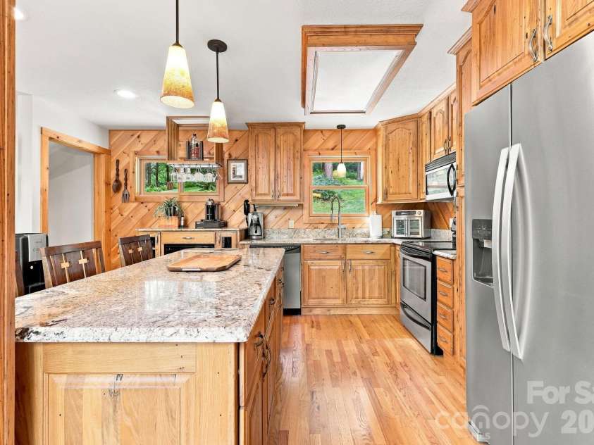 1055 Winter Star Loop, Burnsville, NC 28714.  MLS# CAR4424169, YatesRealty ID 51364. 