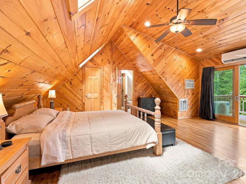 1055 Winter Star Loop, Burnsville, NC 28714.  MLS# CAR4424169, YatesRealty ID 51364. 