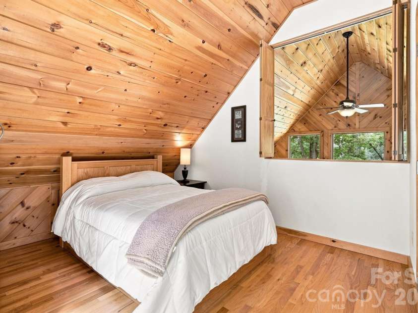 1055 Winter Star Loop, Burnsville, NC 28714.  MLS# CAR4424169, YatesRealty ID 51364. 