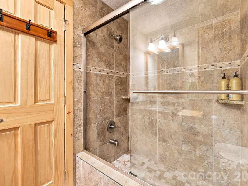 1055 Winter Star Loop, Burnsville, NC 28714.  MLS# CAR4424169, YatesRealty ID 51364. 