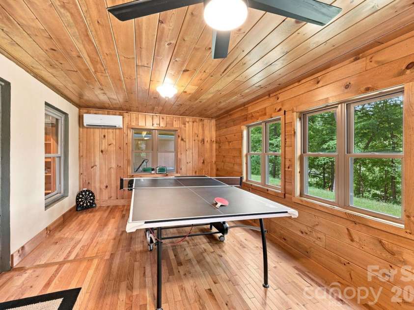 1055 Winter Star Loop, Burnsville, NC 28714.  MLS# CAR4424169, YatesRealty ID 51364. 