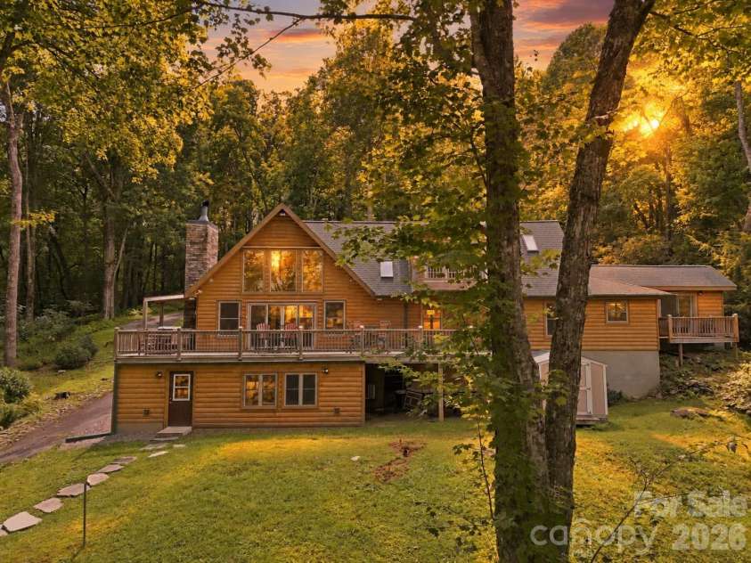1055 Winter Star Loop, Burnsville, NC 28714.  MLS# CAR4424169, YatesRealty ID 51364. 