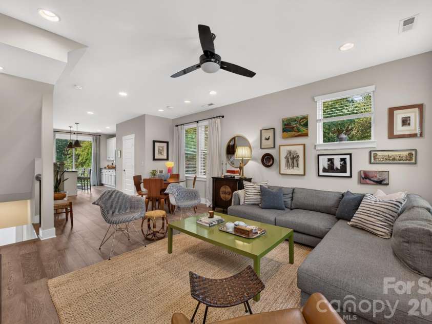 2951 Simpson Drive, Charlotte, NC 28205.  MLS# CAR4424233, YatesRealty ID 51365. 