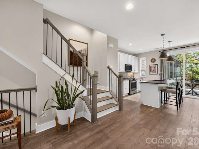 2951 Simpson Drive, Charlotte, NC 28205.  MLS# CAR4424233, YatesRealty ID 51365. 