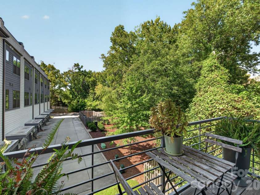 2951 Simpson Drive, Charlotte, NC 28205.  MLS# CAR4424233, YatesRealty ID 51365. 