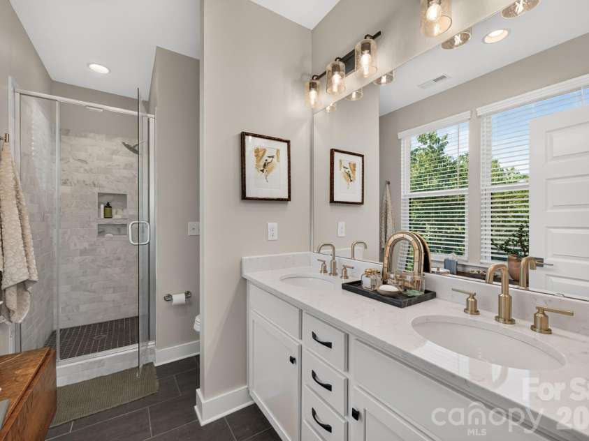2951 Simpson Drive, Charlotte, NC 28205.  MLS# CAR4424233, YatesRealty ID 51365. 