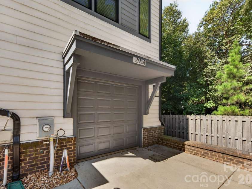 2951 Simpson Drive, Charlotte, NC 28205.  MLS# CAR4424233, YatesRealty ID 51365. 