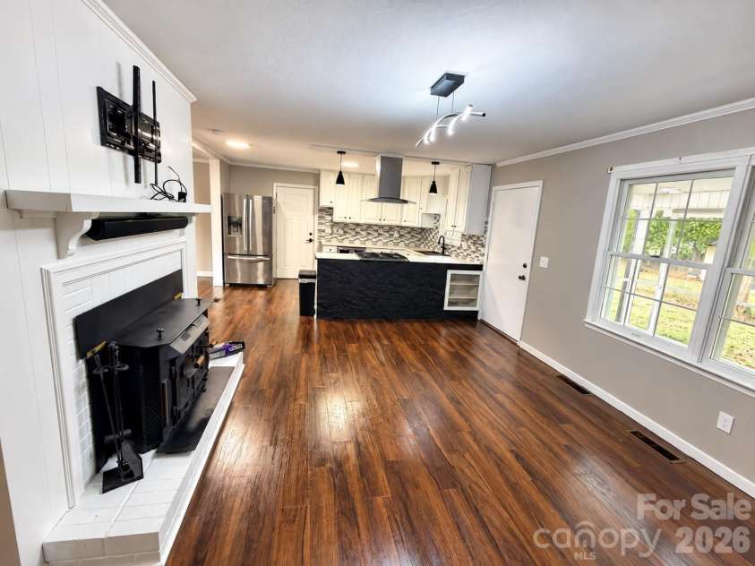 1321 Jenkins Road, Gastonia, NC 28052.  MLS# CAR4425721, YatesRealty ID 51366. 