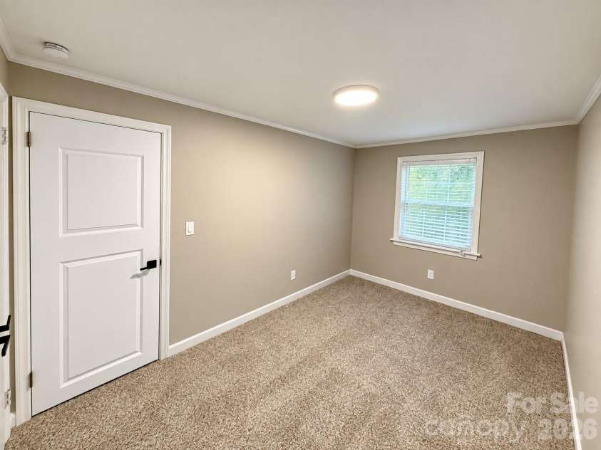 1321 Jenkins Road, Gastonia, NC 28052.  MLS# CAR4425721, YatesRealty ID 51366. 