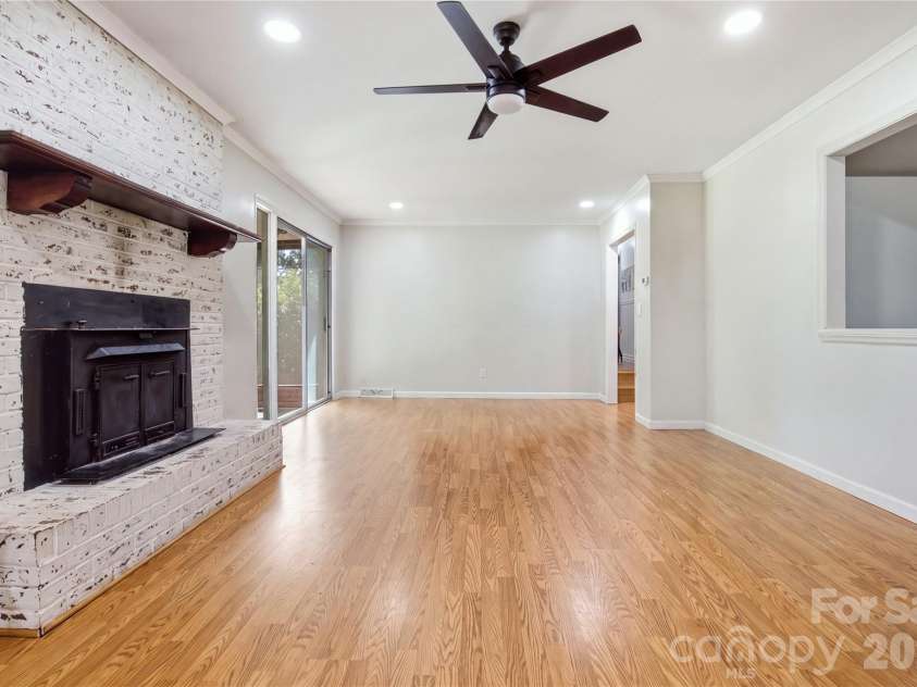 169 Greenbriar Drive, Forest City, NC 28043.  MLS# CAR4396110, YatesRealty ID 51368. 