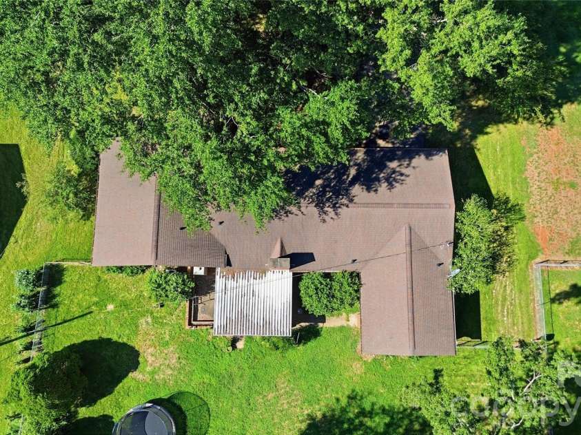 169 Greenbriar Drive, Forest City, NC 28043.  MLS# CAR4396110, YatesRealty ID 51368. 