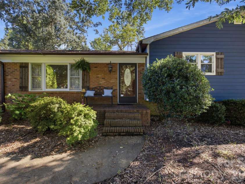 169 Greenbriar Drive, Forest City, NC 28043.  MLS# CAR4396110, YatesRealty ID 51368. 