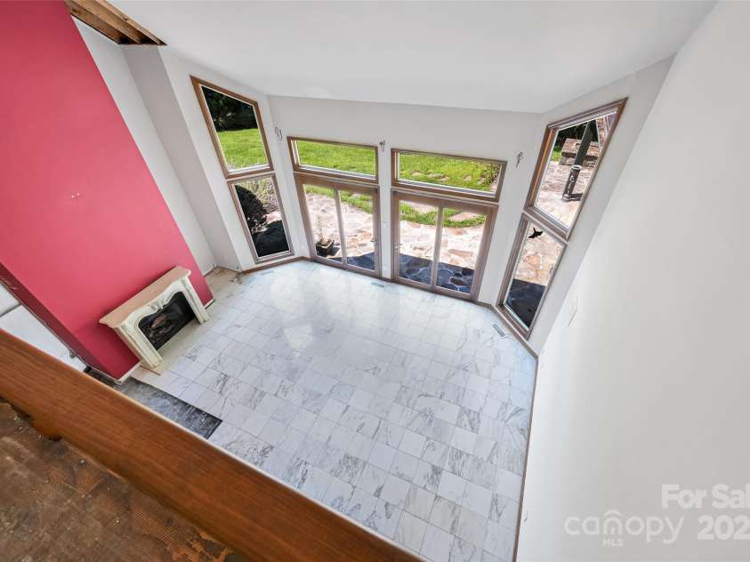 5 Meadow Ridge Drive, Asheville, NC 28804.  MLS# CAR4224351, YatesRealty ID 5137. 