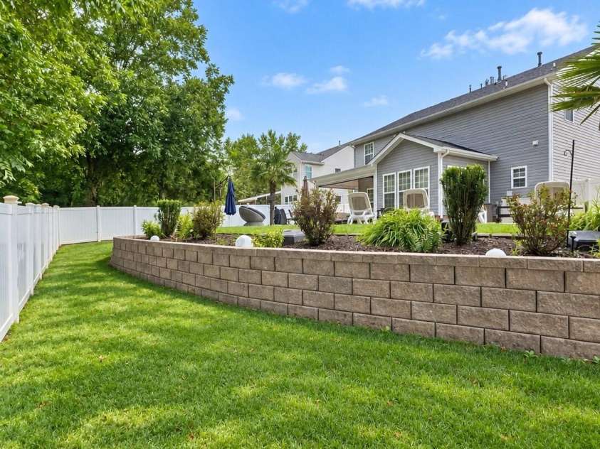 1016 Ellis Pond Drive, Rock Hill, SC 29730.  MLS# CAR4406921, YatesRealty ID 51375. 