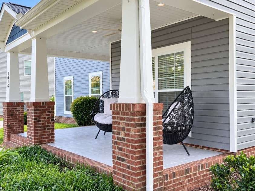1016 Ellis Pond Drive, Rock Hill, SC 29730.  MLS# CAR4406921, YatesRealty ID 51375. 