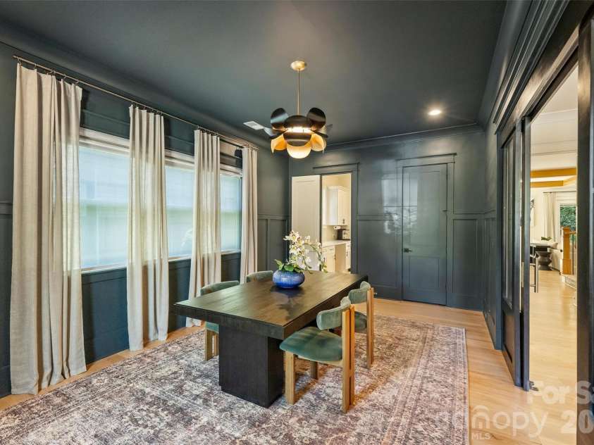 3224 Ford Road, Charlotte, NC 28205.  MLS# CAR4424757, YatesRealty ID 51376. 