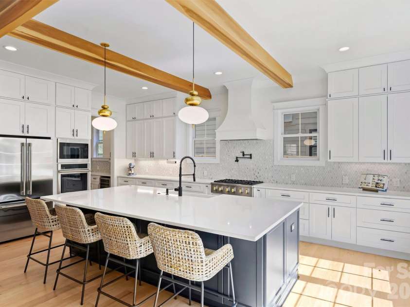 3224 Ford Road, Charlotte, NC 28205.  MLS# CAR4424757, YatesRealty ID 51376. 