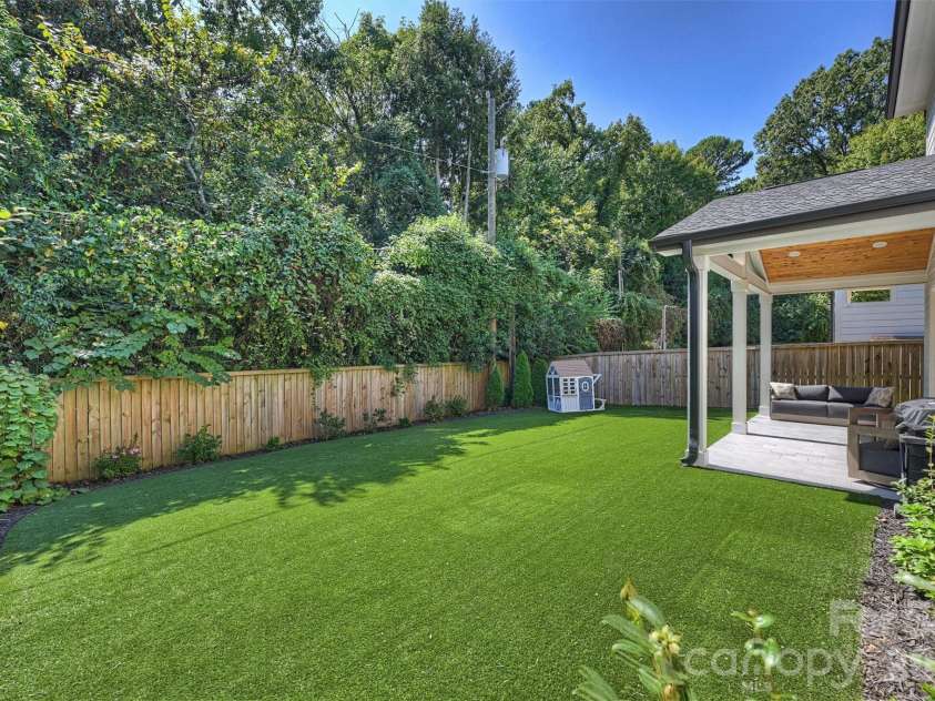 3224 Ford Road, Charlotte, NC 28205.  MLS# CAR4424757, YatesRealty ID 51376. 