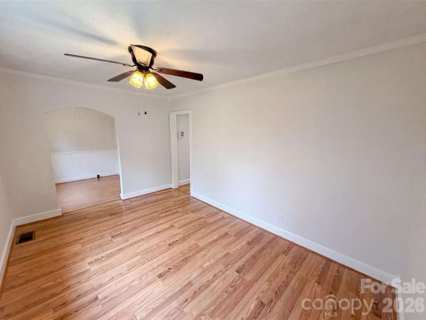 1521 Herrin Avenue, Charlotte, NC 28205.  MLS# CAR4408721, YatesRealty ID 51378. 