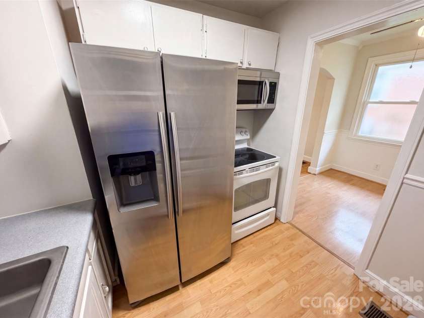 1521 Herrin Avenue, Charlotte, NC 28205.  MLS# CAR4408721, YatesRealty ID 51378. 