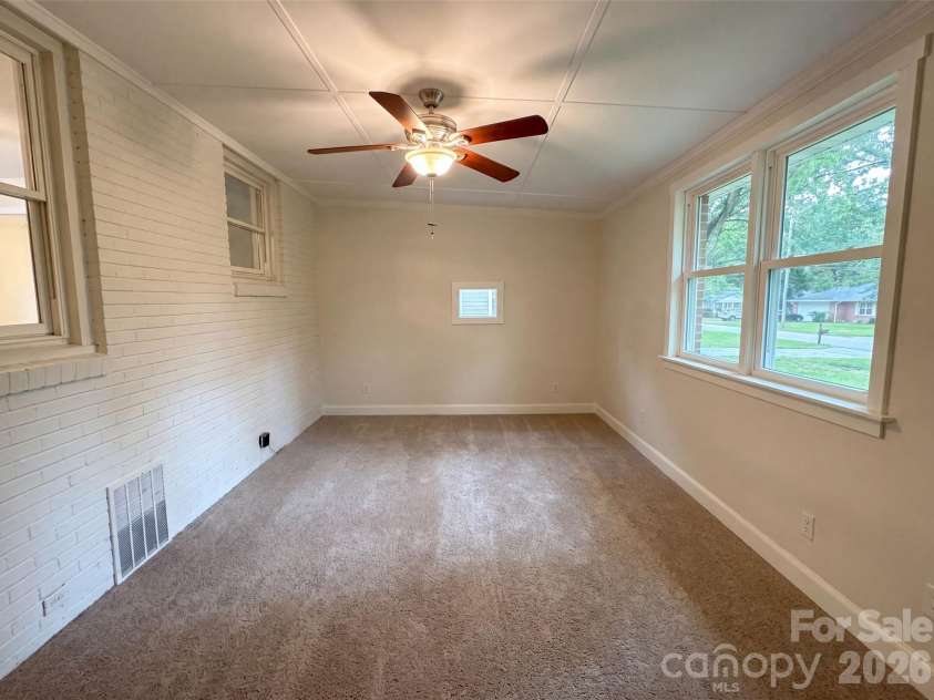 1521 Herrin Avenue, Charlotte, NC 28205.  MLS# CAR4408721, YatesRealty ID 51378. 