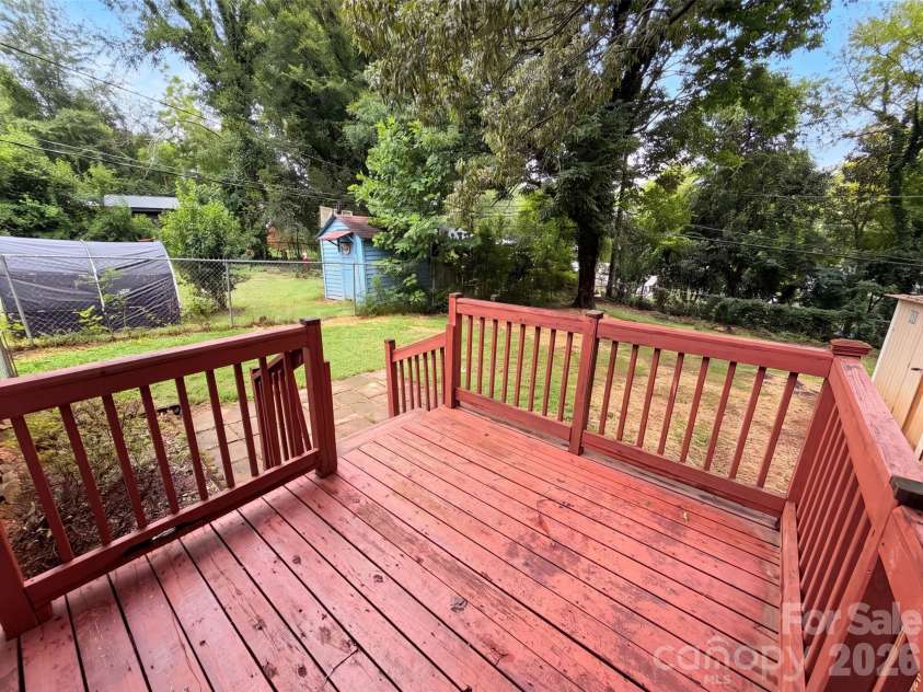 1521 Herrin Avenue, Charlotte, NC 28205.  MLS# CAR4408721, YatesRealty ID 51378. 