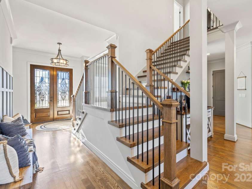 41 Lake Vista Drive, Fletcher, NC 28732.  MLS# CAR4227171, YatesRealty ID 5138. 