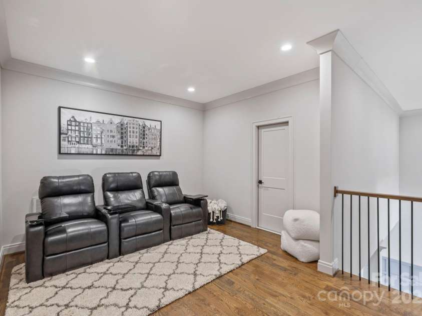 41 Lake Vista Drive, Fletcher, NC 28732.  MLS# CAR4227171, YatesRealty ID 5138. 
