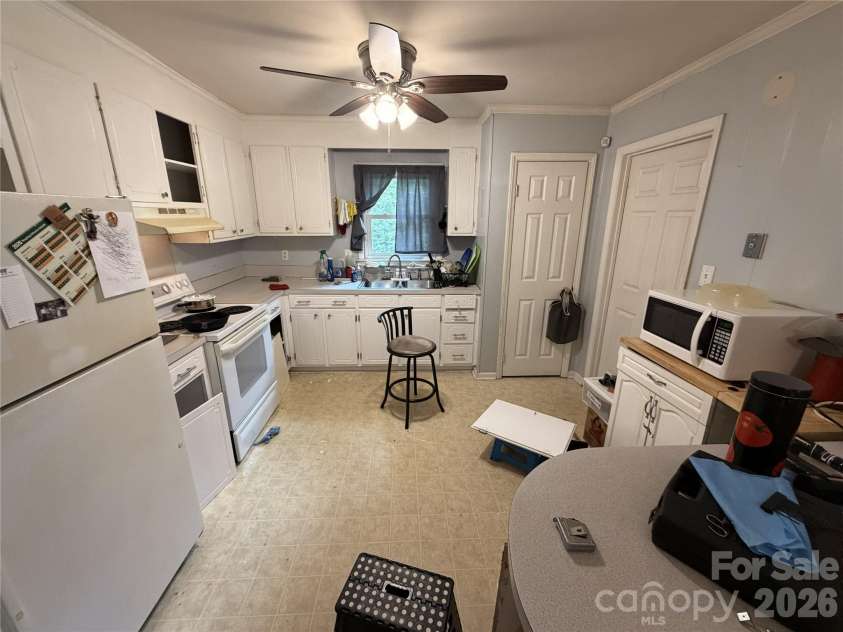 1236 Mt Kisco Drive, Charlotte, NC 28213.  MLS# CAR4425517, YatesRealty ID 51383. 