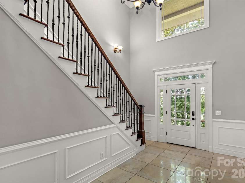 349 View Rock Lane, Hendersonville, NC 28791.  MLS# CAR4422786, YatesRealty ID 51384. 