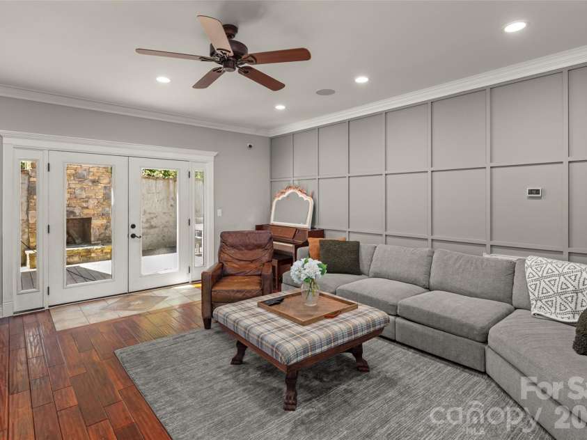 349 View Rock Lane, Hendersonville, NC 28791.  MLS# CAR4422786, YatesRealty ID 51384. 