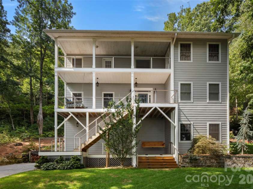 349 View Rock Lane, Hendersonville, NC 28791.  MLS# CAR4422786, YatesRealty ID 51384. 