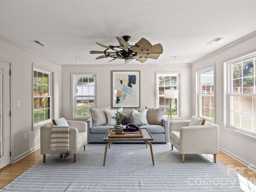 2110 Stratford Avenue, Charlotte, NC 28205.  MLS# CAR4418479, YatesRealty ID 51385. 