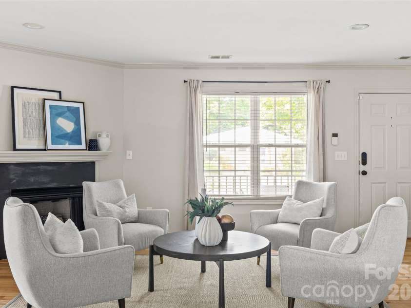 2110 Stratford Avenue, Charlotte, NC 28205.  MLS# CAR4418479, YatesRealty ID 51385. 