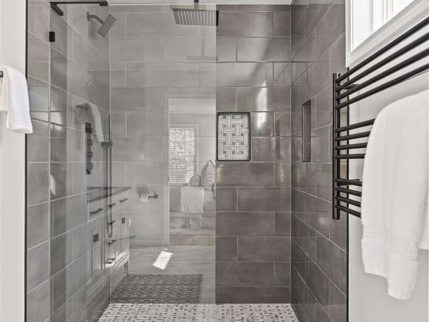 2110 Stratford Avenue, Charlotte, NC 28205.  MLS# CAR4418479, YatesRealty ID 51385. 