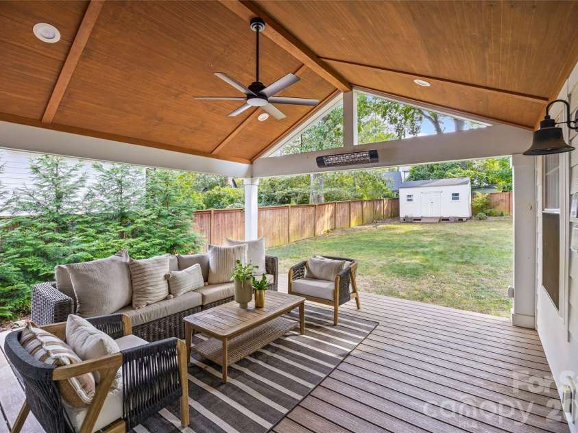 2110 Stratford Avenue, Charlotte, NC 28205.  MLS# CAR4418479, YatesRealty ID 51385. 
