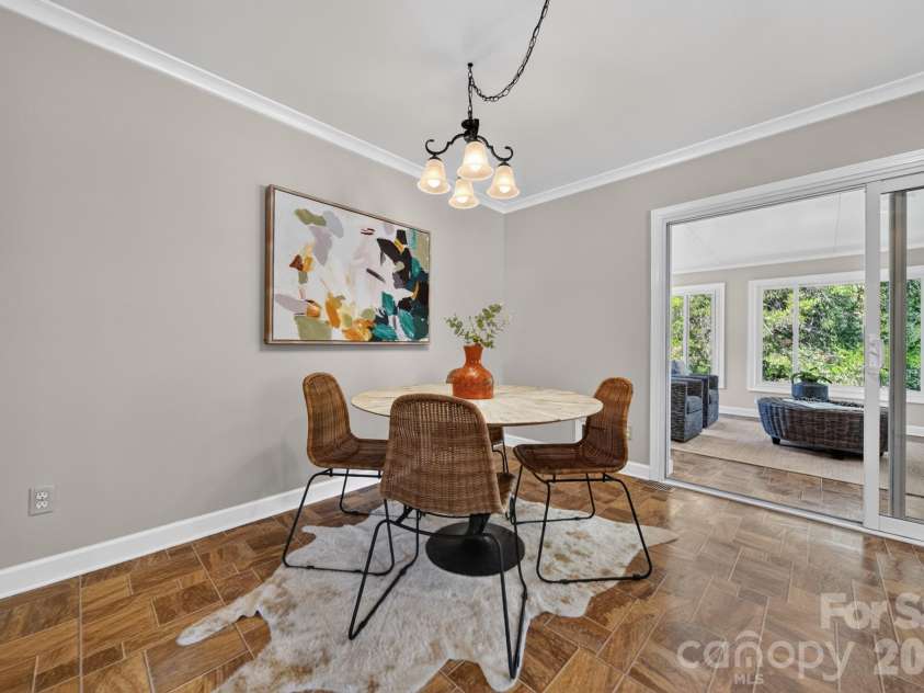 7601 Woodstream Drive, Charlotte, NC 28210.  MLS# CAR4424683, YatesRealty ID 51386. 